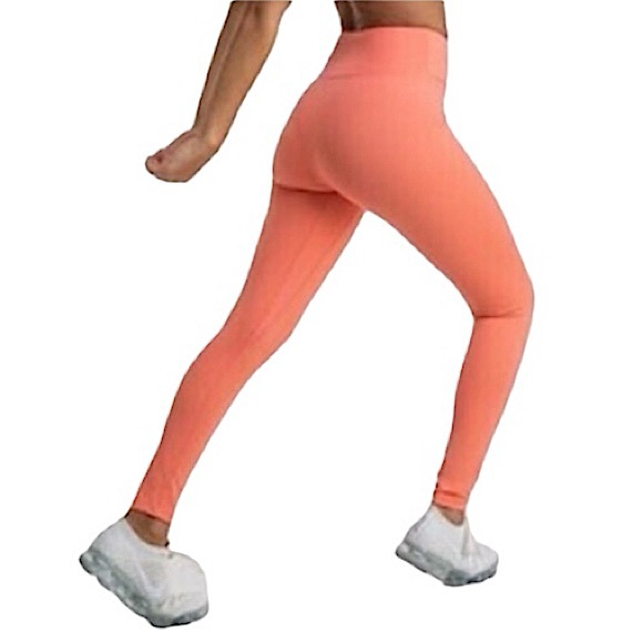 Gymshark Ultra Soft Leggings - Picture 4 of 13